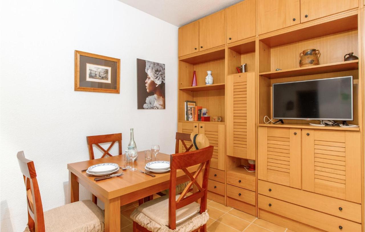 1 Bedroom Nice Apartment In Santa Pola Exterior foto